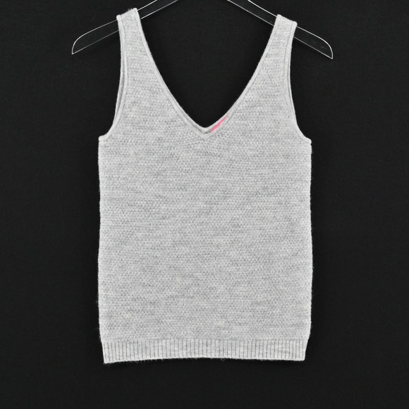 Lilly Pulitzer Tops - Lilly Pulitzer Davison Sweater Vest Womens Size XS Gray Sleeveless Knit Top Cozy